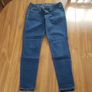 Mossimo mid-rise skinny jeans/jeggings